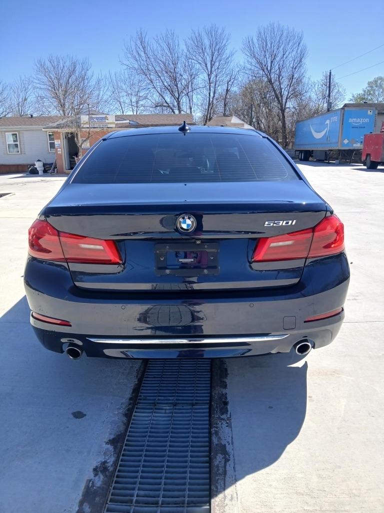 BMW 5-Series 530i 2017