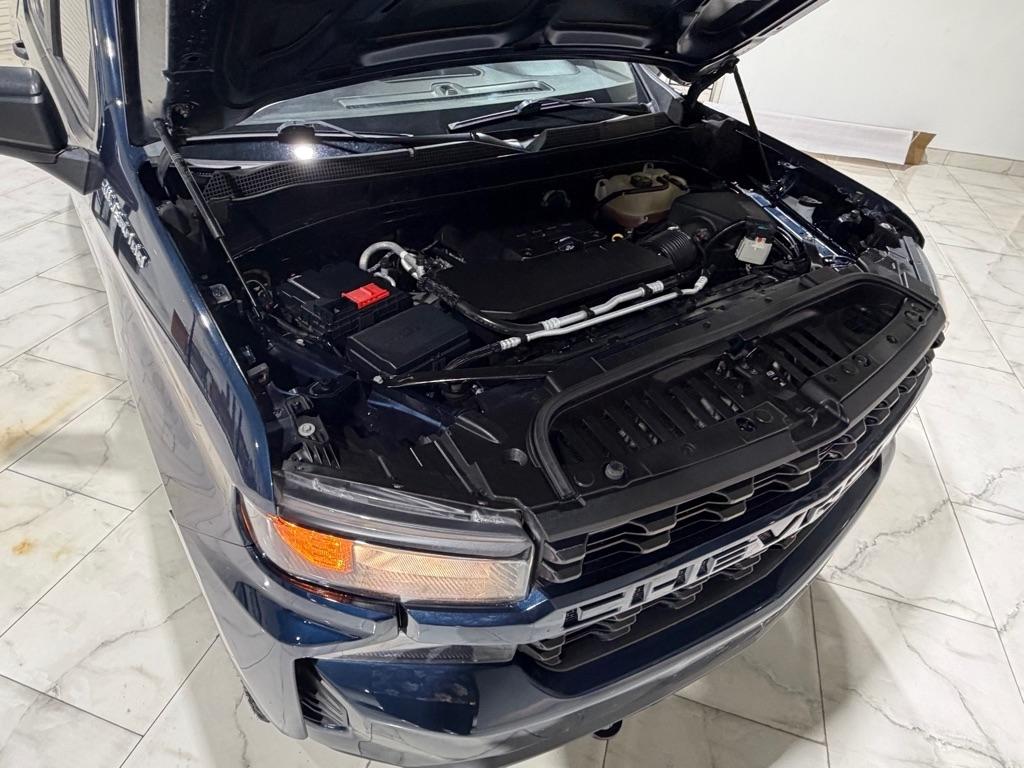 Chevrolet Silverado 1500 Custom Crew Cab Short Box 2WD 2021