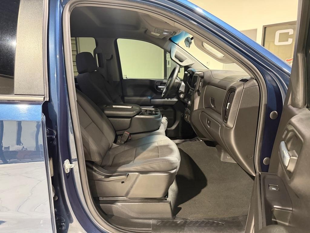 Chevrolet Silverado 1500 Custom Crew Cab Short Box 2WD 2021