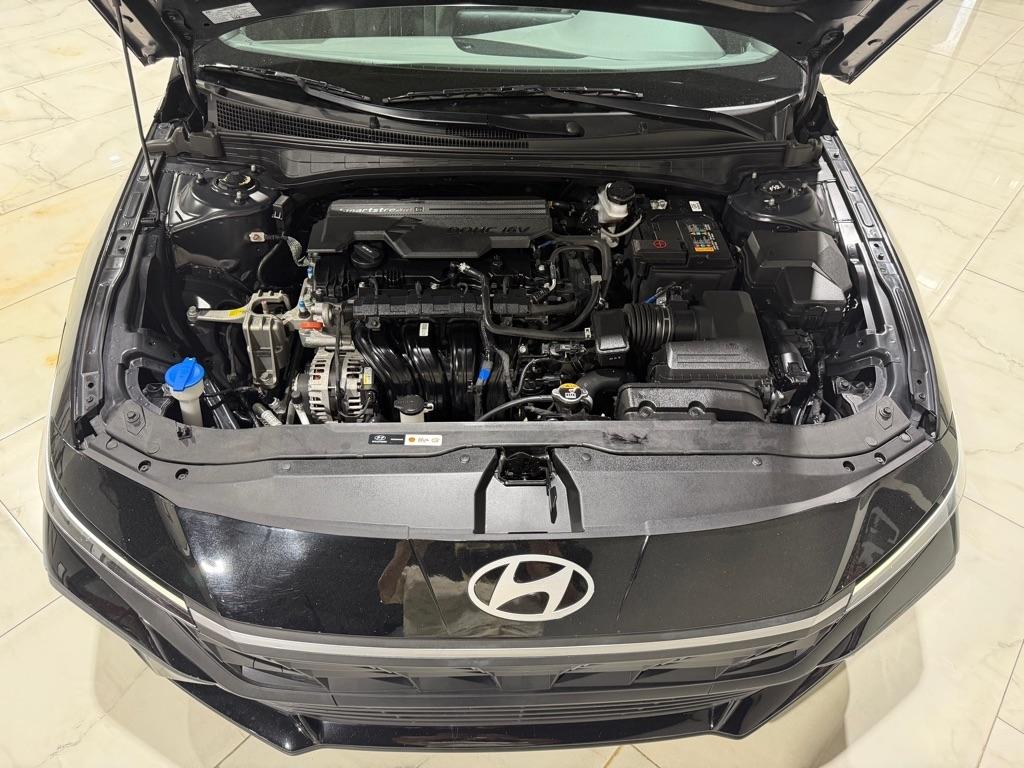 Hyundai Elantra SEL 2024