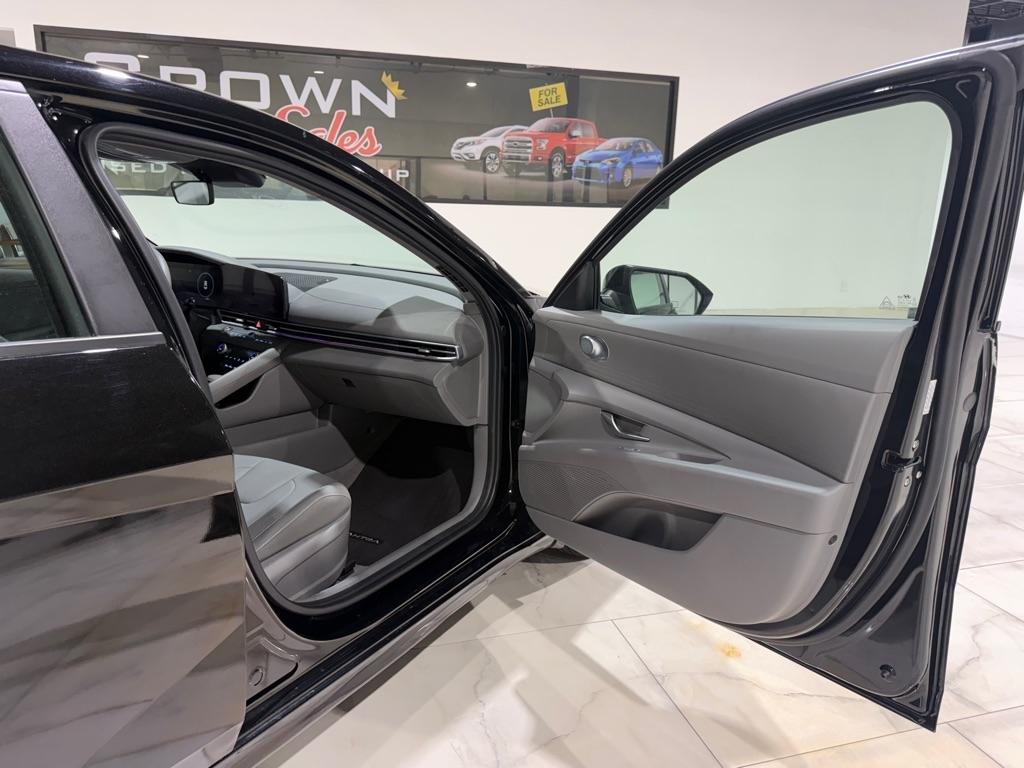 Hyundai Elantra SEL 2024