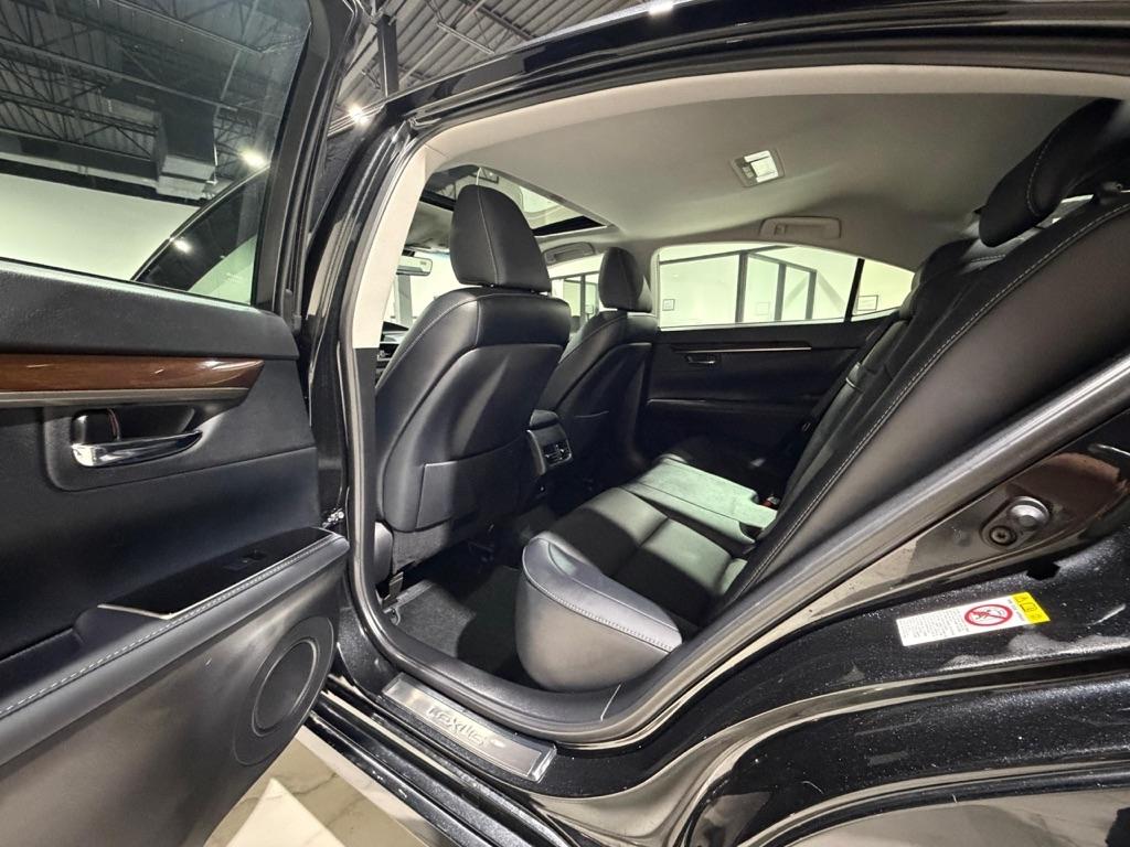 Lexus ES 350 Sedan 2018