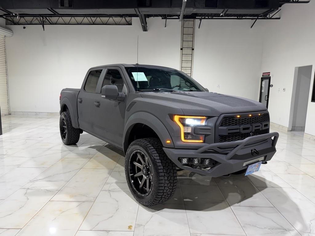 Ford F-150 Raptor SuperCrew 4WD 2018