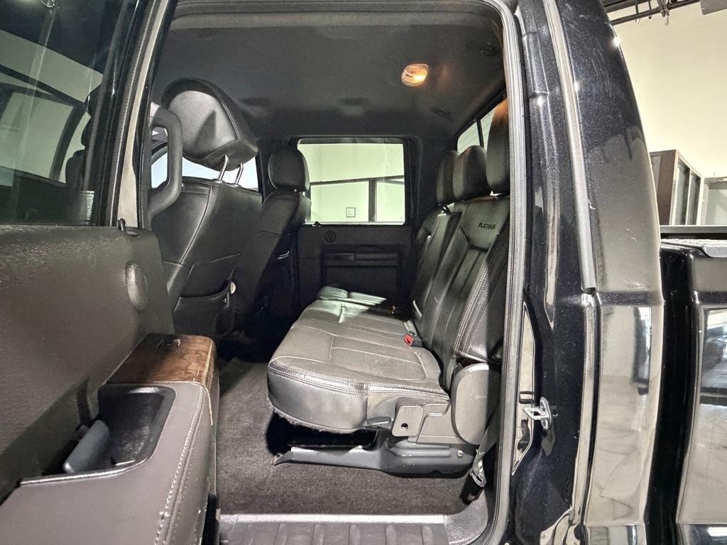 Ford F-350 SD Lariat Crew Cab 4WD 2015