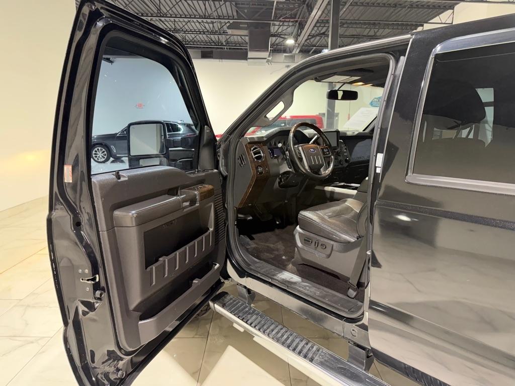 Ford F-350 SD Lariat Crew Cab 4WD 2015