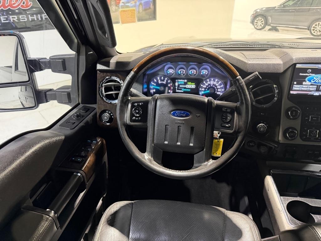 Ford F-350 SD Lariat Crew Cab 4WD 2015