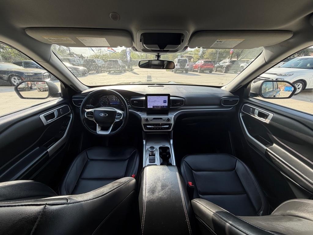 Ford Explorer XLT 2023