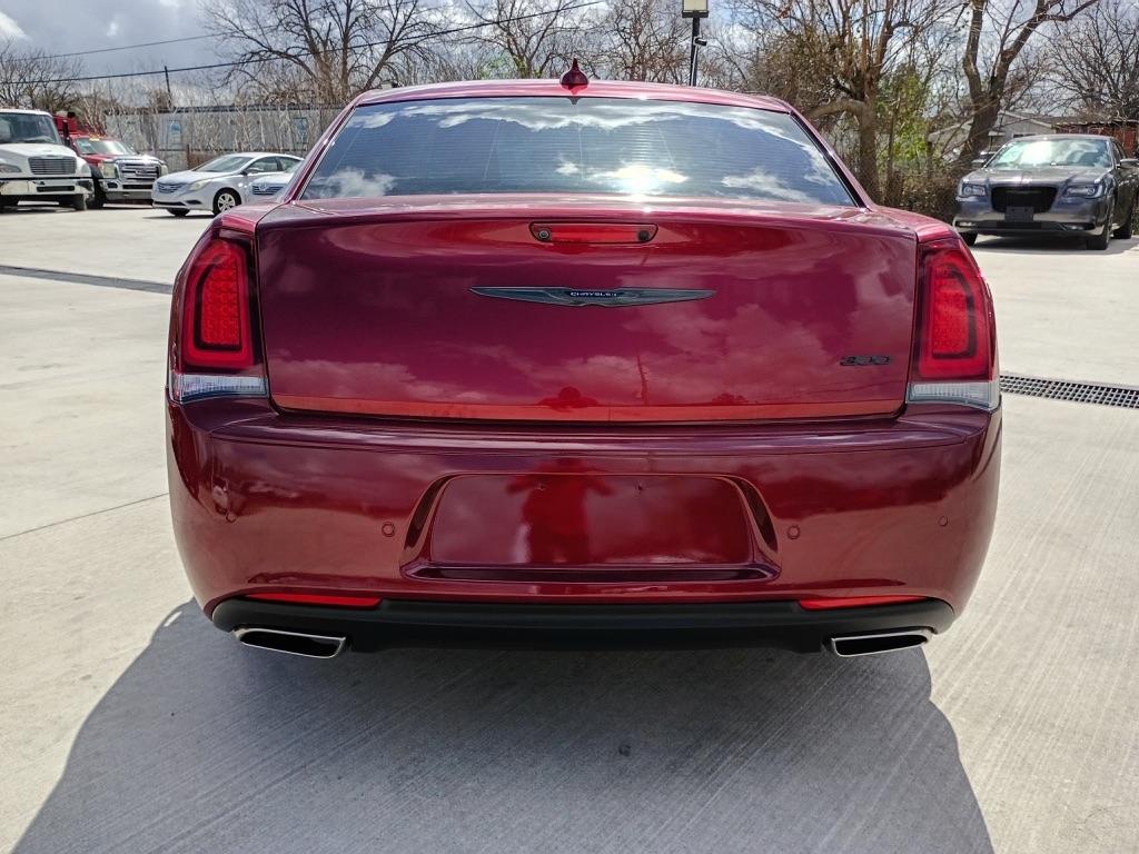 Chrysler 300 Touring L 2022