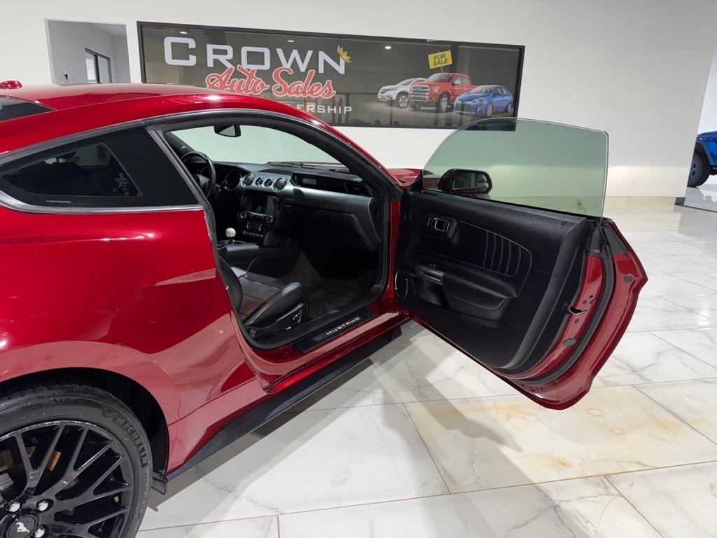 Ford Mustang GT Premium Coupe 2017