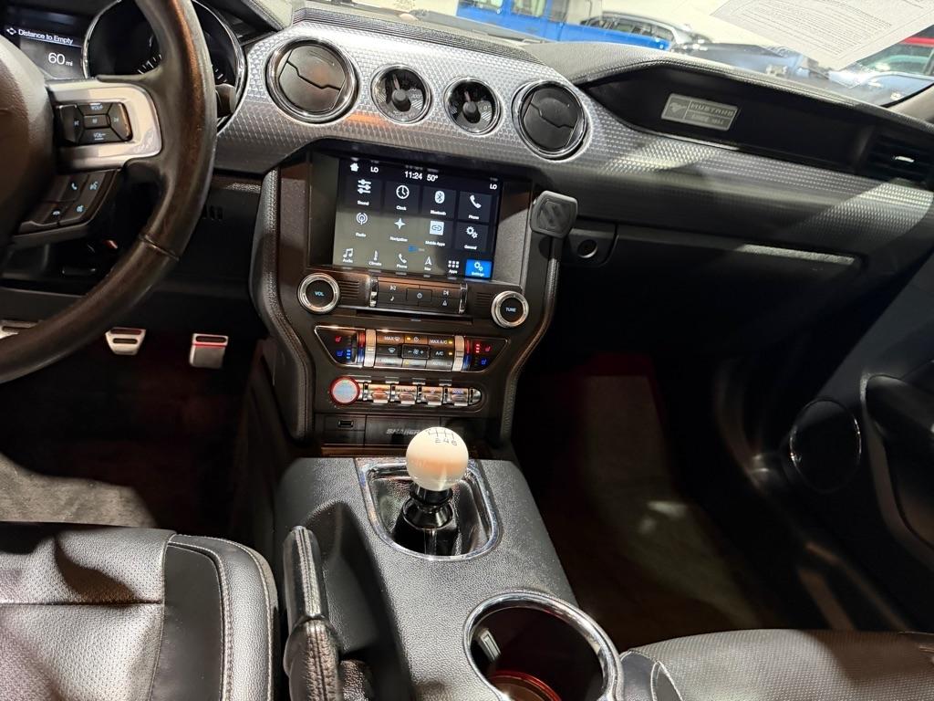 Ford Mustang GT Premium Coupe 2017