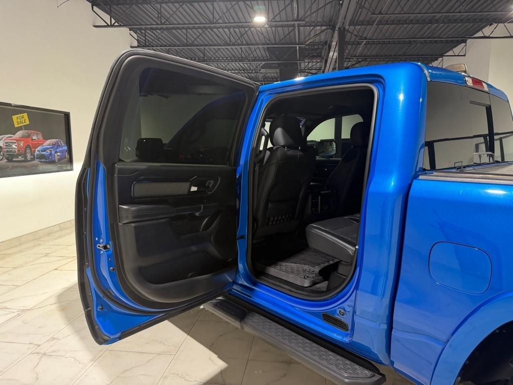 RAM 1500 Big Horn Crew Cab SWB 4WD 2023