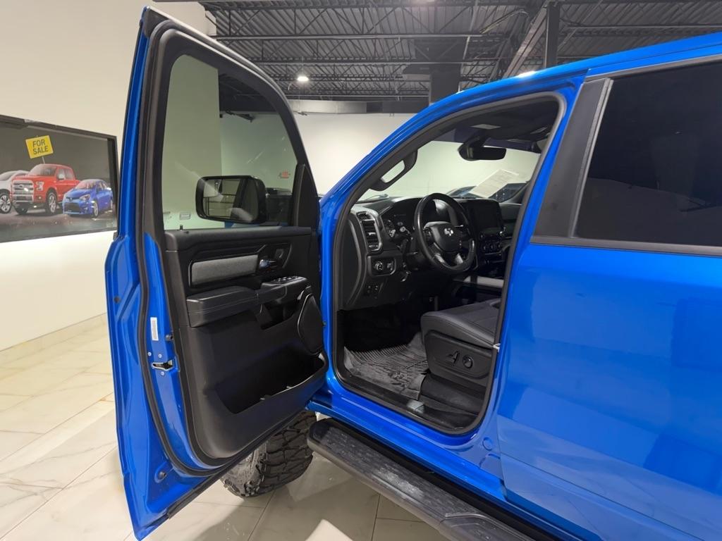 RAM 1500 Big Horn Crew Cab SWB 4WD 2023