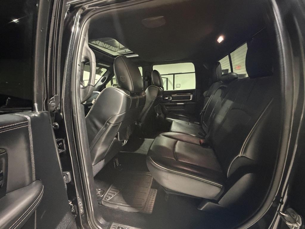 RAM 1500 Longhorn Crew Cab SWB 4WD 2016