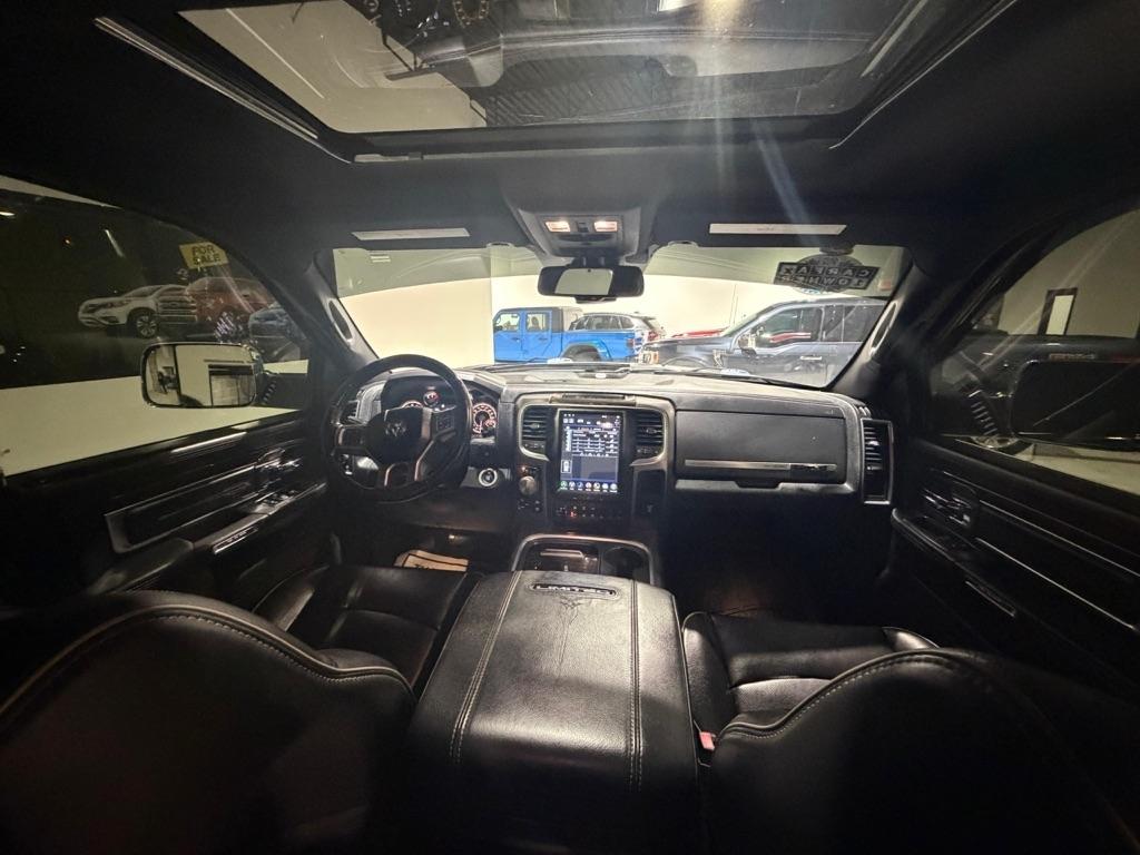 RAM 1500 Longhorn Crew Cab SWB 4WD 2016