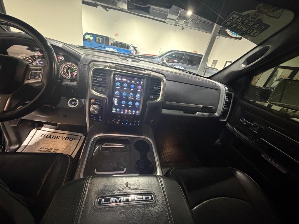 RAM 1500 Longhorn Crew Cab SWB 4WD 2016