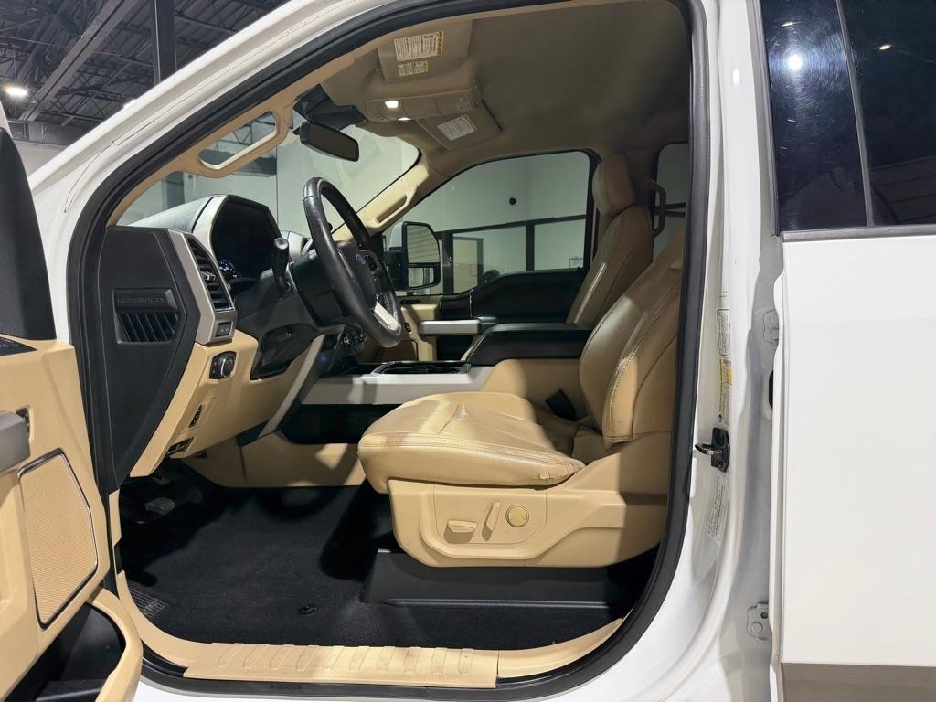 Ford F-250 SD Lariat Crew Cab 4WD 2020