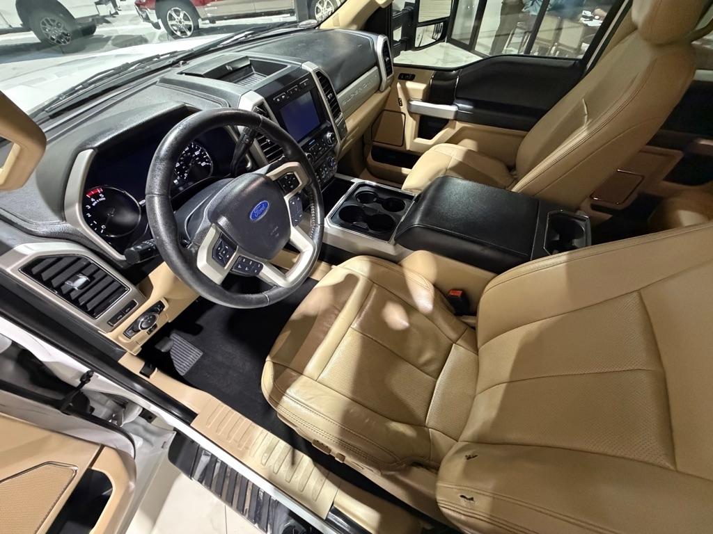 Ford F-250 SD Lariat Crew Cab 4WD 2020