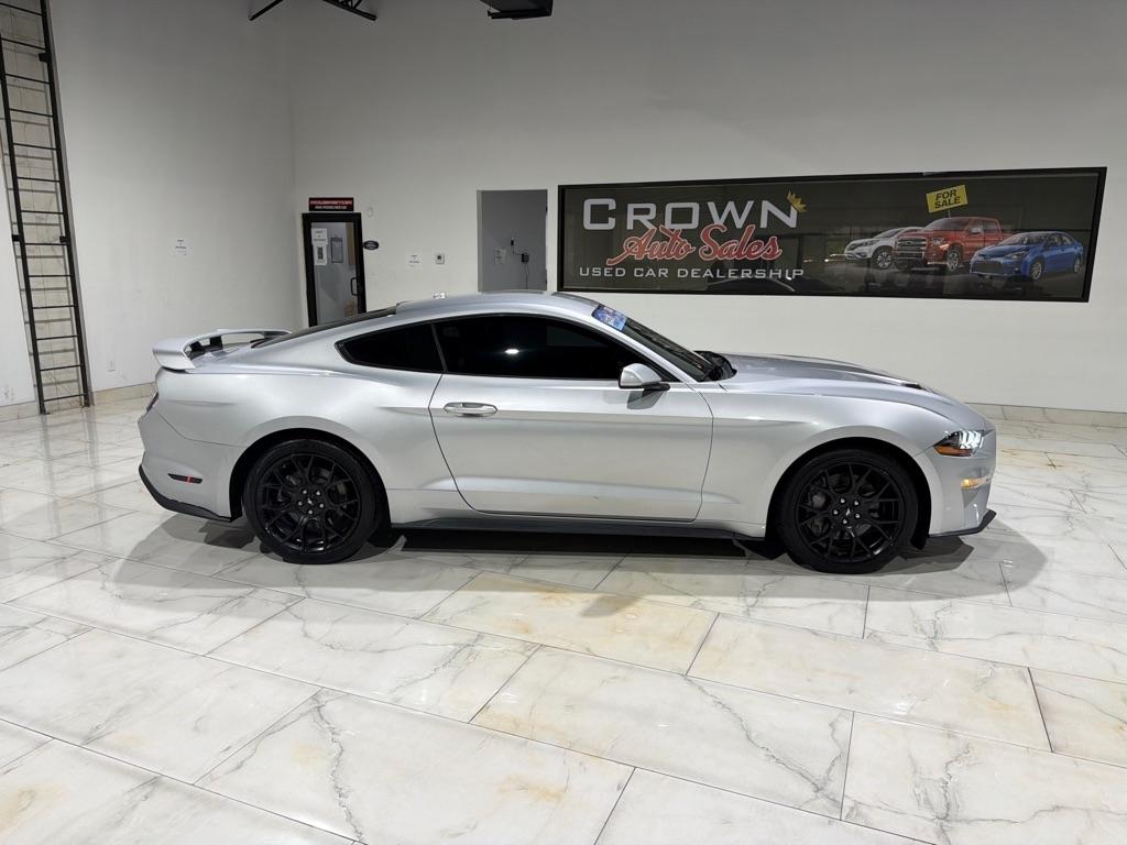 Ford Mustang EcoBoost Coupe 2018