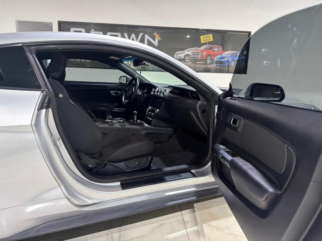 Ford Mustang EcoBoost Coupe 2018