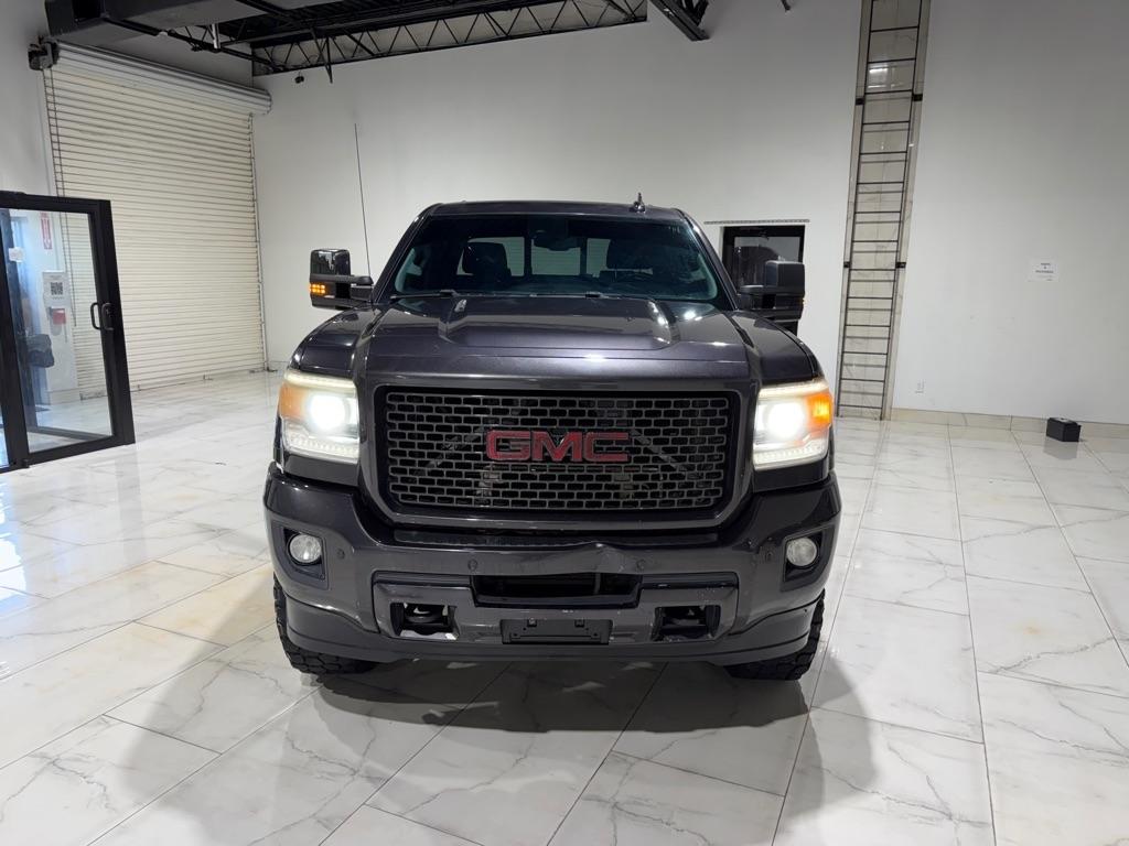 GMC Sierra 2500HD Denali Crew Cab 4WD 2016