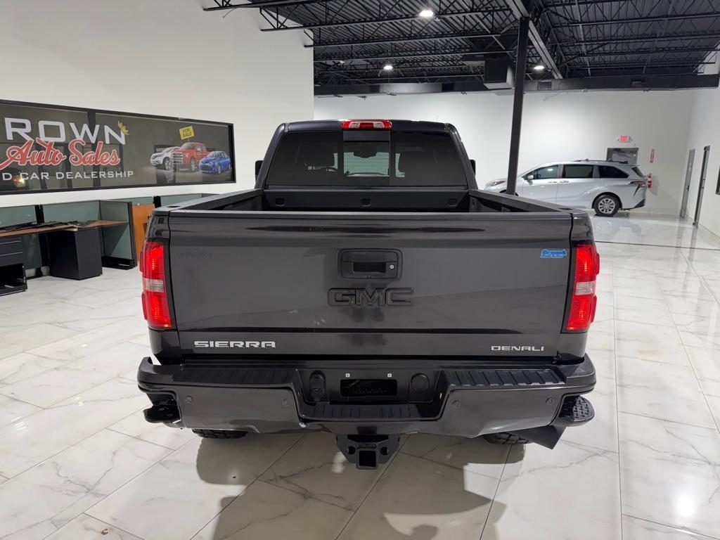 GMC Sierra 2500HD Denali Crew Cab 4WD 2016