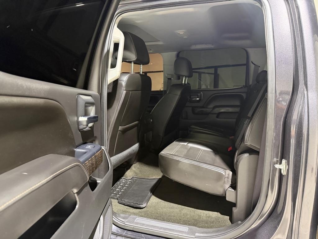 GMC Sierra 2500HD Denali Crew Cab 4WD 2016