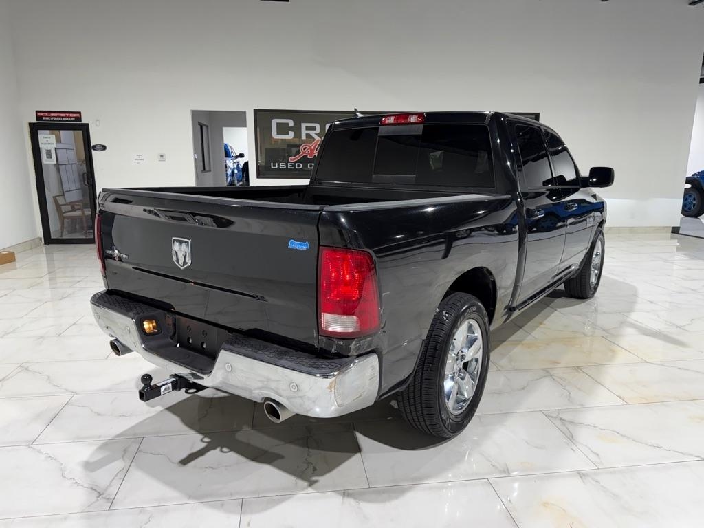 RAM 1500 SLT Crew Cab SWB 2WD 2016