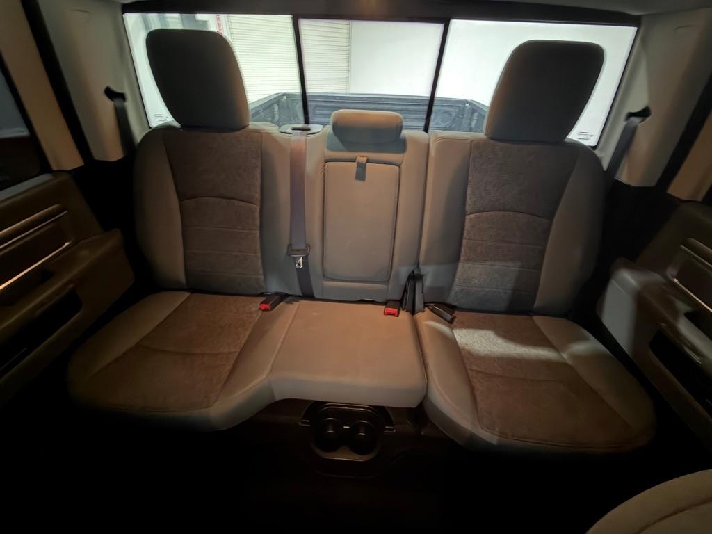 RAM 1500 SLT Crew Cab SWB 2WD 2016