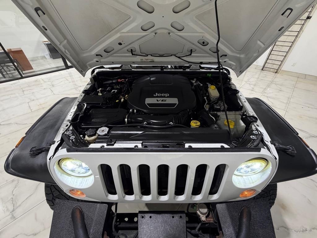 Jeep Wrangler Unlimited Sport 4WD 2017