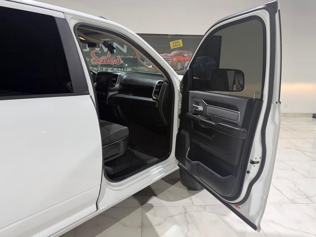 RAM 3500 Big Horn Crew Cab LWB 4WD DRW 2019