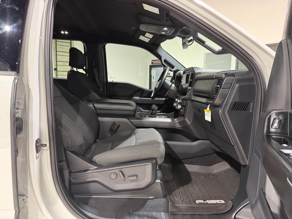 Ford F-150 XLT SuperCrew 4WD 2024