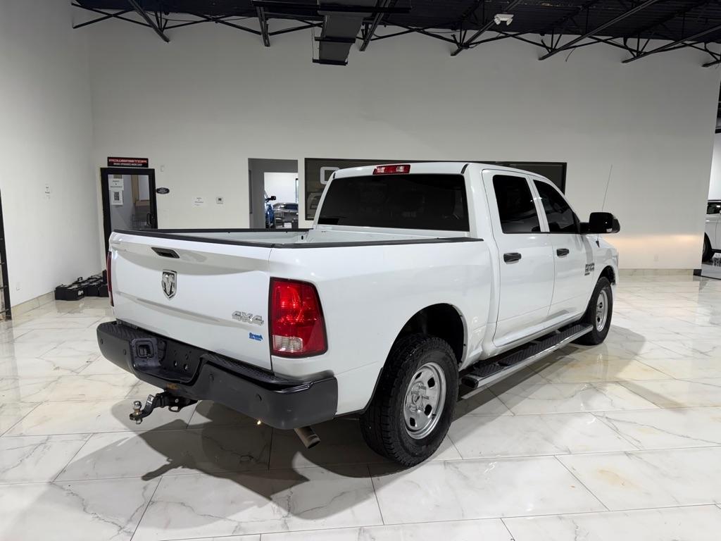 RAM 1500 Classic Tradesman Crew Cab SWB 4WD 2021