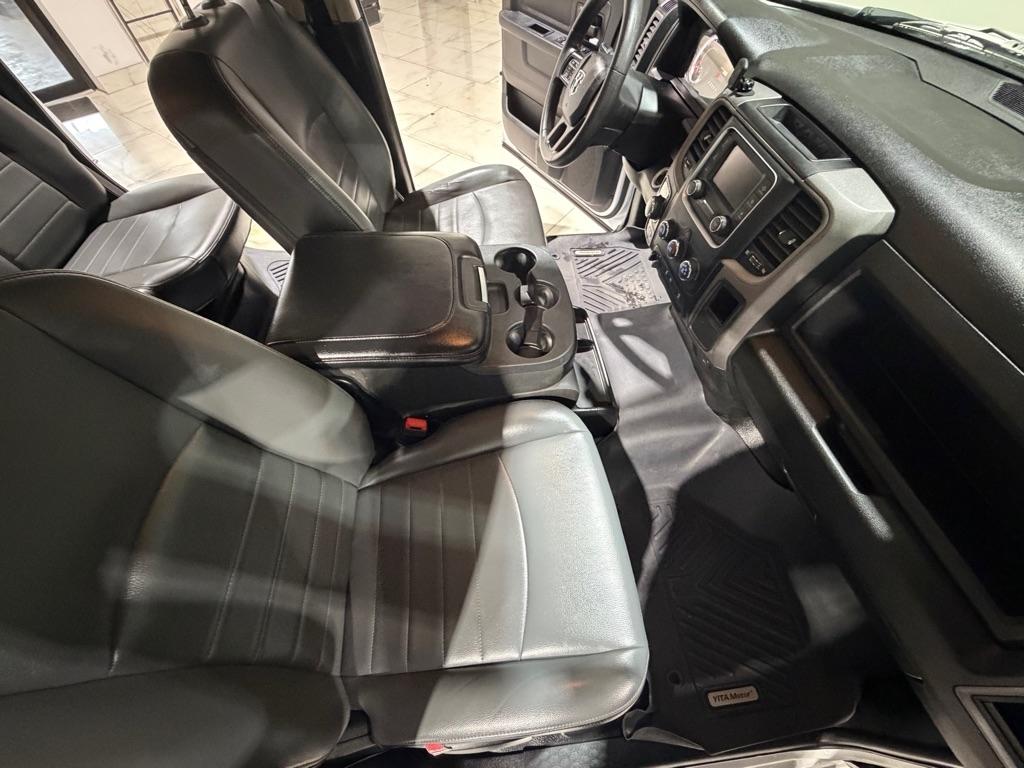 RAM 1500 Classic Tradesman Crew Cab SWB 4WD 2021