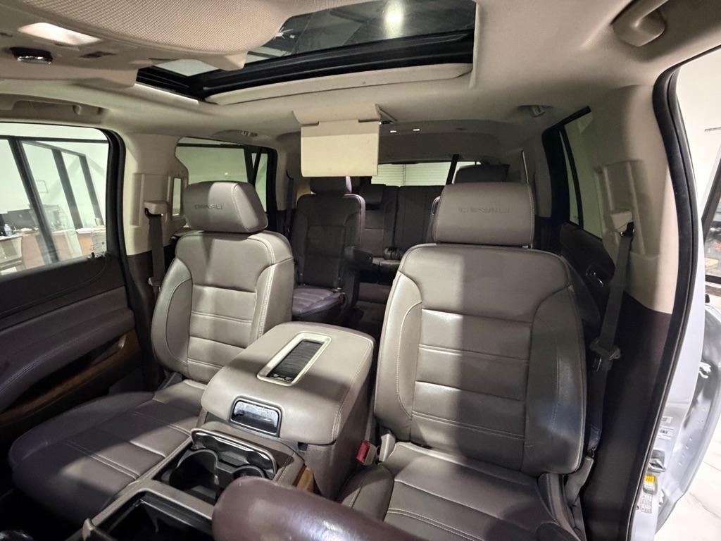 GMC Yukon Denali 4WD 2019