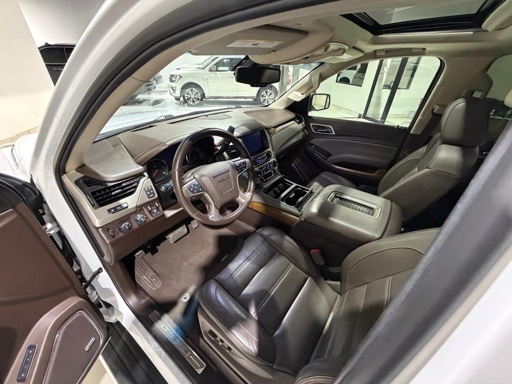 GMC Yukon Denali 4WD 2019