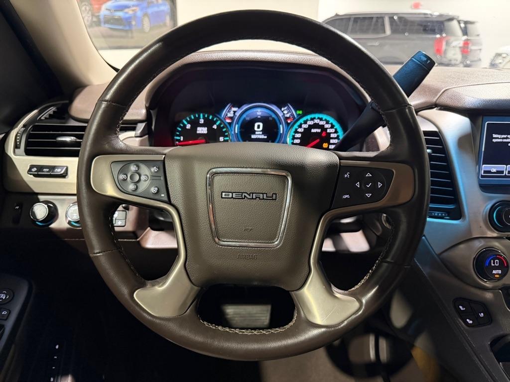 GMC Yukon Denali 4WD 2019