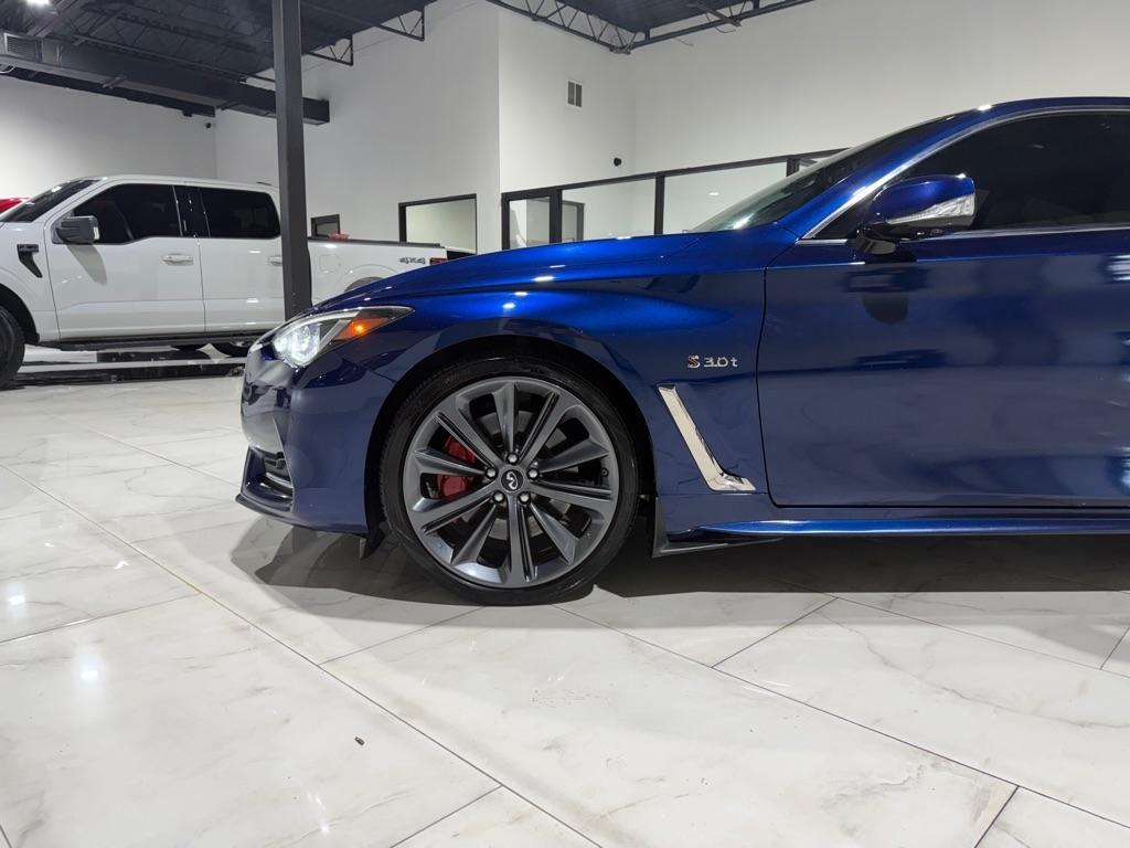 Infiniti Q60 Red Sport 400 AWD 2018