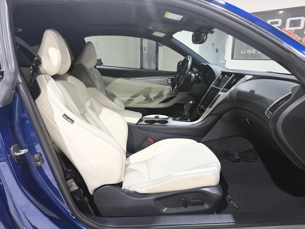 Infiniti Q60 Red Sport 400 AWD 2018