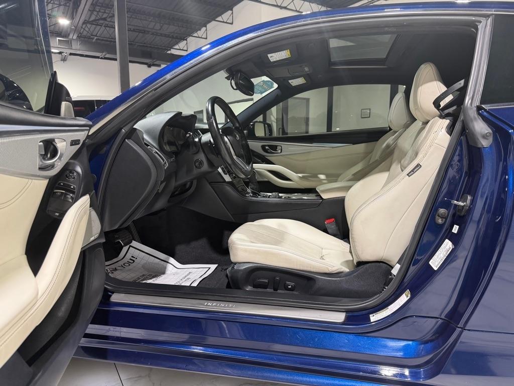 Infiniti Q60 Red Sport 400 AWD 2018