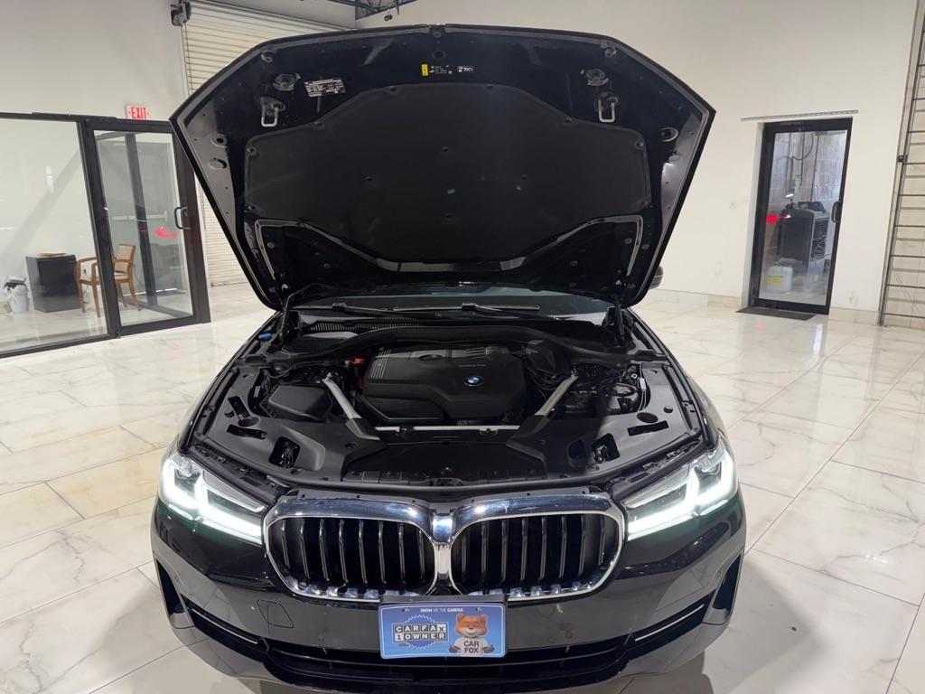 BMW 5-Series 530i 2023