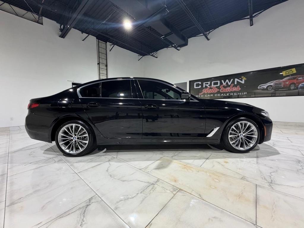 BMW 5-Series 530i 2023