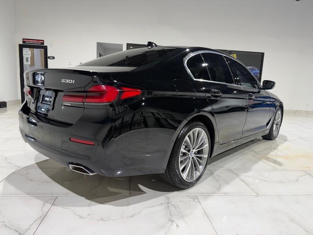 BMW 5-Series 530i 2023