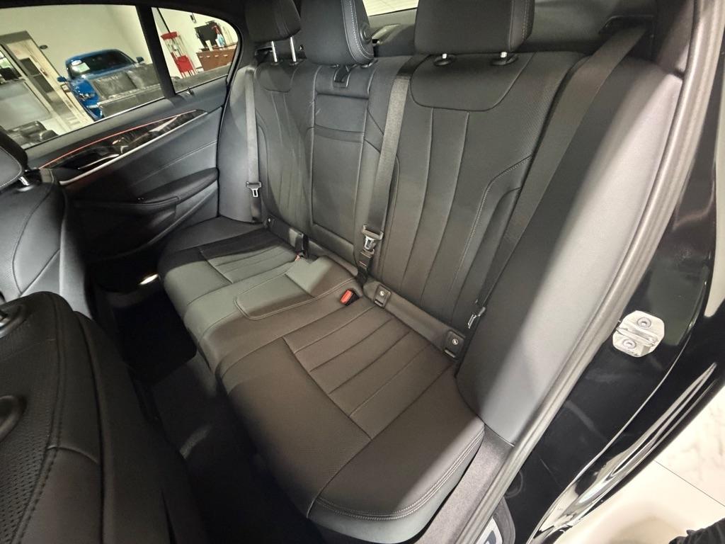 BMW 5-Series 530i 2023