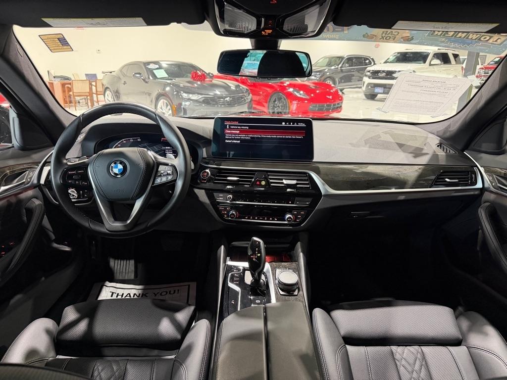 BMW 5-Series 530i 2023