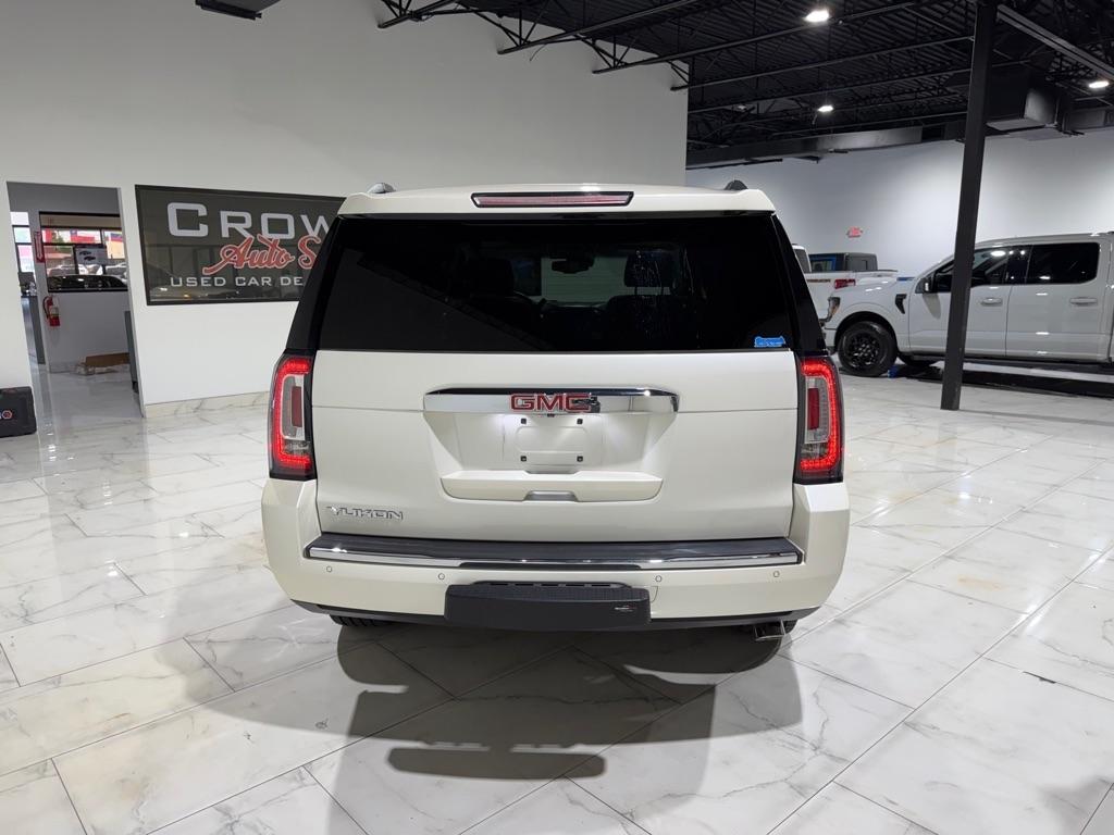 GMC Yukon Denali 4WD 2015