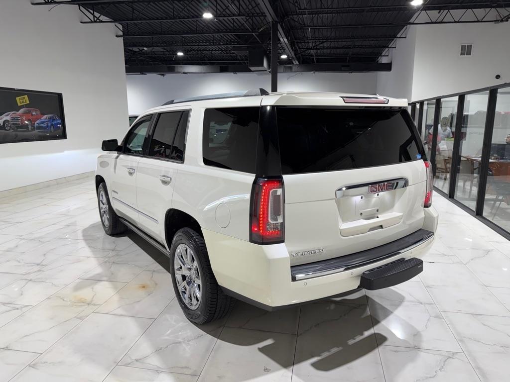 GMC Yukon Denali 4WD 2015