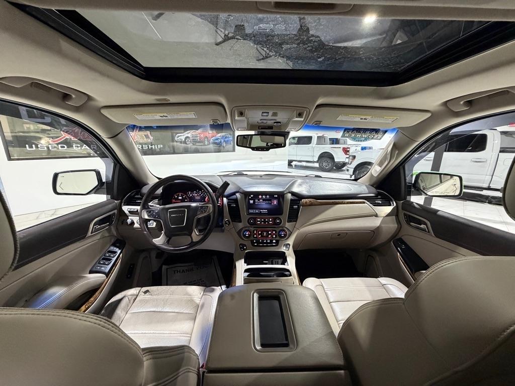 GMC Yukon Denali 4WD 2015