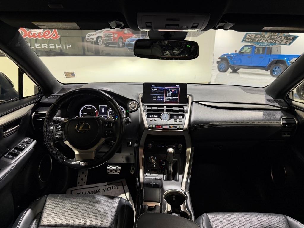 Lexus NX 300 F SPORT 2021