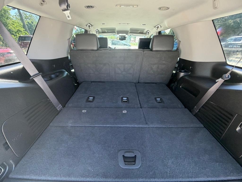 GMC Yukon SLT 2WD 2017