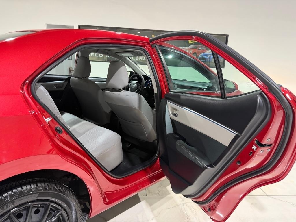 Toyota Corolla LE CVT 2016